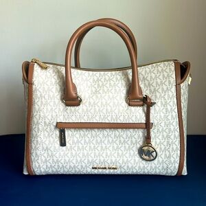 NWT Michael Kors Carine Large Logo Satchel Color: Vanilla